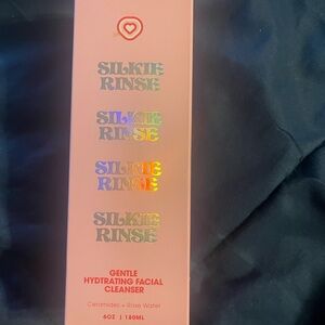kiramoon Silkie Cleanser NON-DRYING + REMOVES MAKEUP
